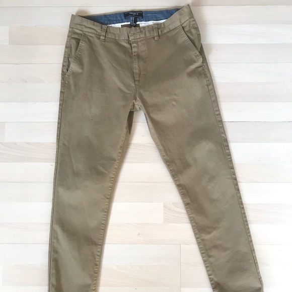 Forever 21 Khakis Pants - Picture 2 of 4